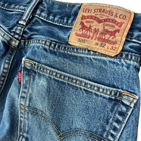 Men’s Levi’s 505’s Perfectly Worn and Distressed